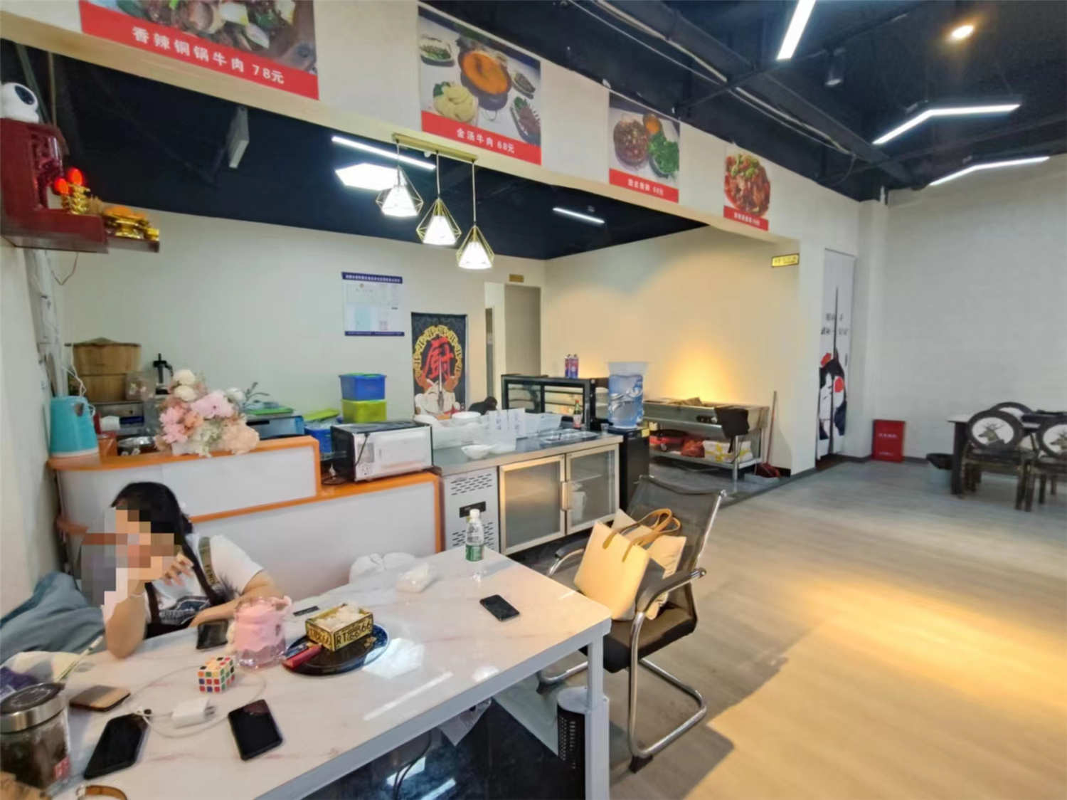 清镇职教城盈利台球室带餐厅转让